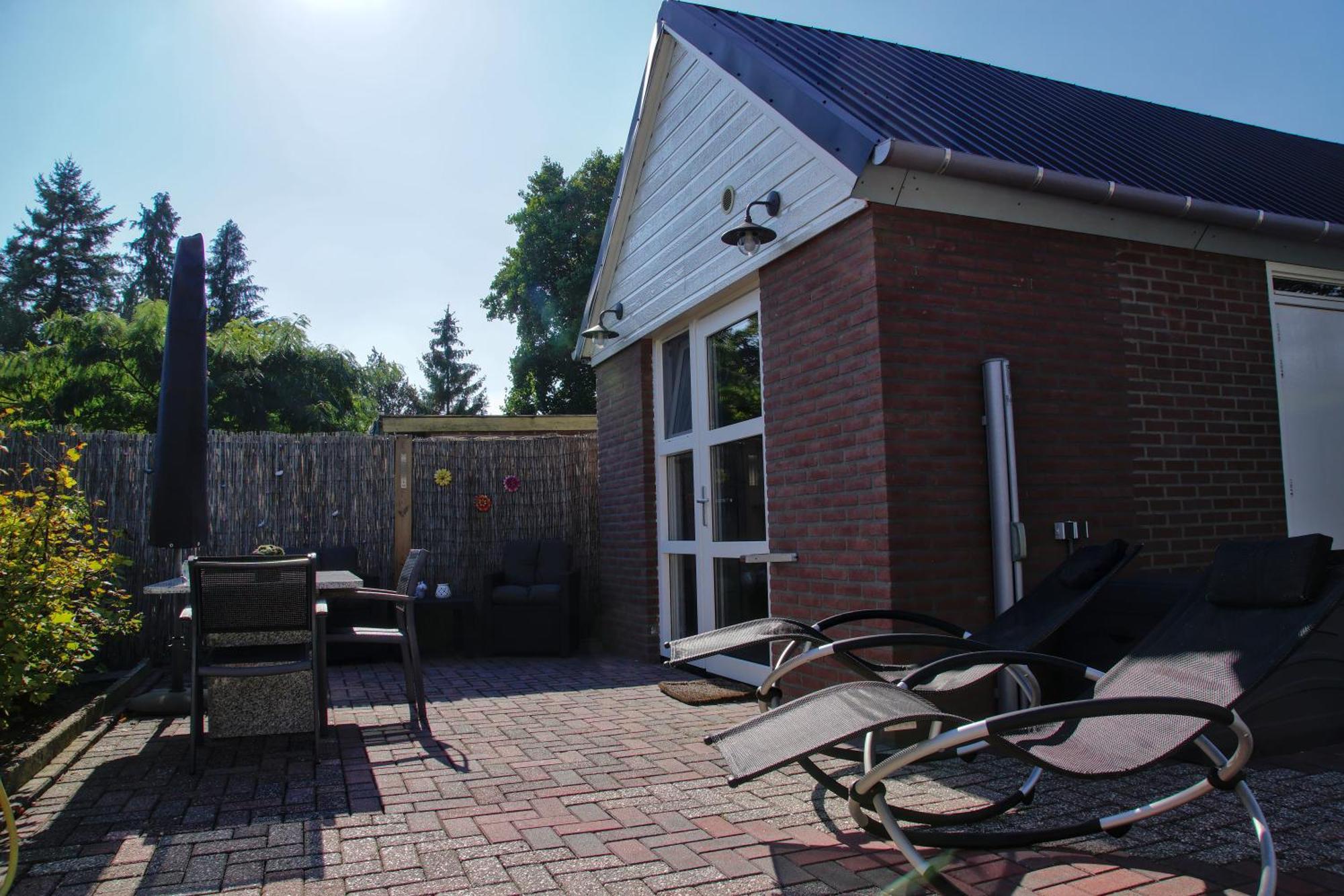 Emmen Bed And Breakfast Exterior foto